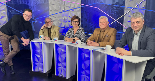 Új adással jelentkezett a DK TV: Herényi Károly kőkeményen kiosztotta Orbánt