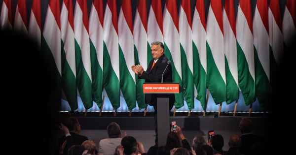 Van valaki Magyarországon, aki Orbánnál is régebb óta pártelnök