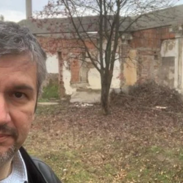 Hadházy Ákos: “Most készül leköpni a Bizottság a magyar ellenzéket és saját magát is”