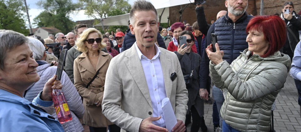 Magyar Péter: Kocsis Máté nem tölt sok időt munkával, délutánonként pezsgőzik és borozik