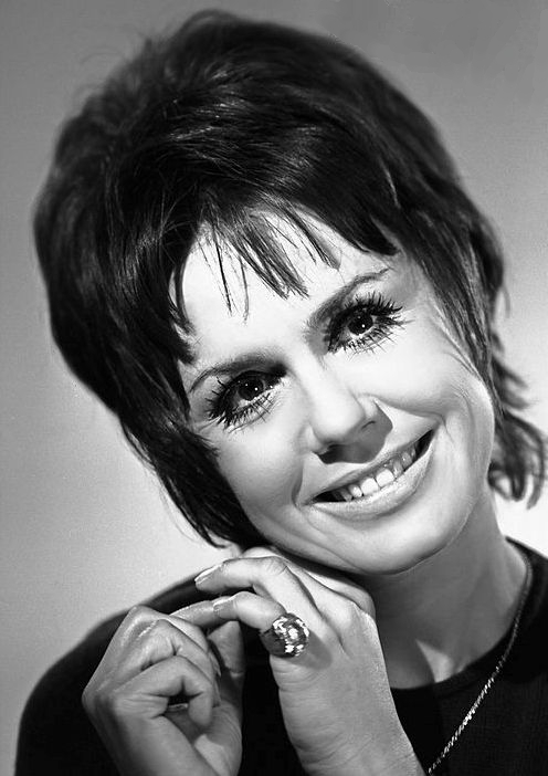 Lehoczky Zsuzsa: “A lányom itta meg a levét a havi 38 fellépésnek”
