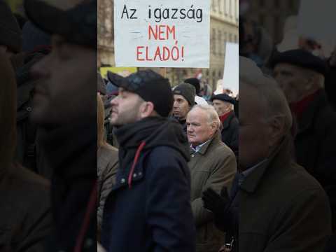 Először tüntettek a bírók Magyarországon #24ponthu #bíráktüntetése #kúria