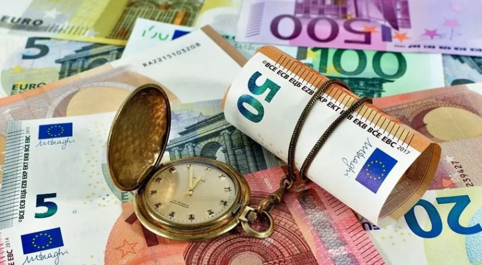 Devizapiac Május 5.  – Megint nyert a forint, gyengült az euró és a dollár