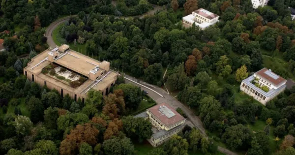 Úgy fest, tényleg eladja az állam Novák Katalin 20 milliárdos rezidenciáját
