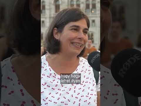 Tüntetés a Kossuth téren
